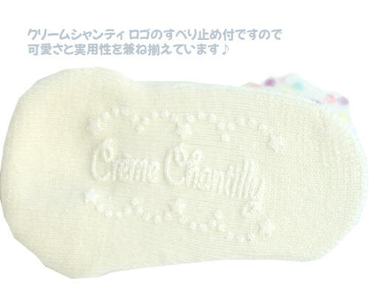 日本製スタイソックスセットクリームシャンティ出産祝い新生児女の子ケーキボックスかわいいおしゃれ靴下よだれかけビブベビー服雑貨箱入りお手頃ギフトプレゼントクリスマス出産準備ボックス入り